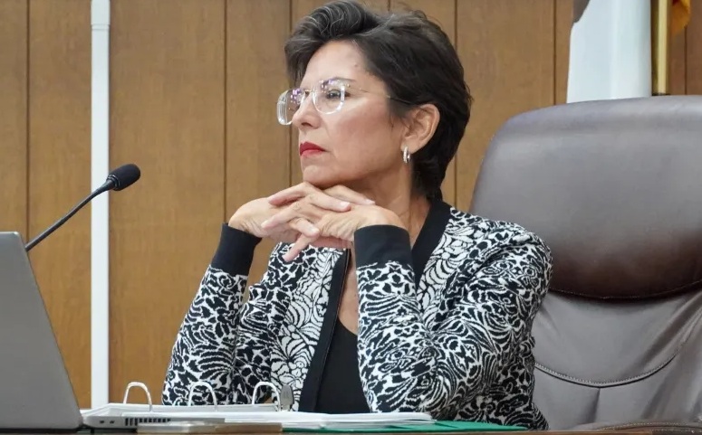 Elizabeth Orona listening during a Solvang City Council meeting